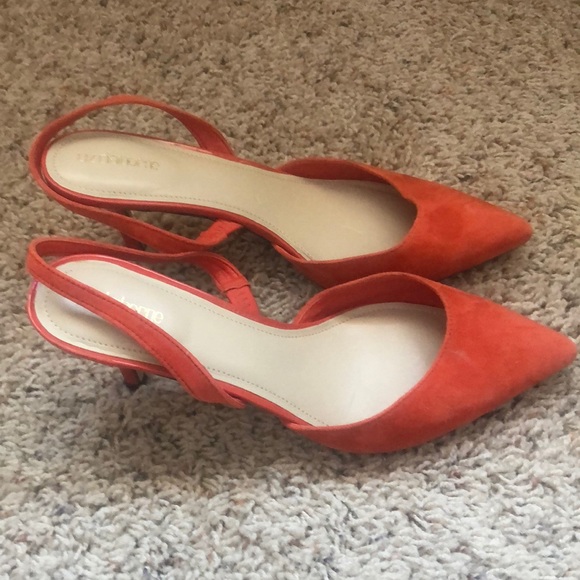 NWT- Liz Claiborne Kitten Heel Slingbacks. - Picture 2 of 4